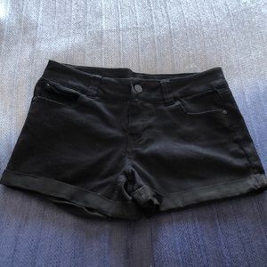 Le Chateau 28 black denim shorts